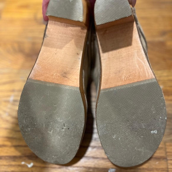 Size 36 taupe suede Sven Swedish Clogs - Picture 6 of 6